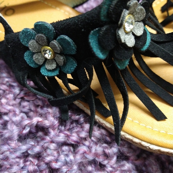 Ollio Sandals NWOT - Picture 7 of 8